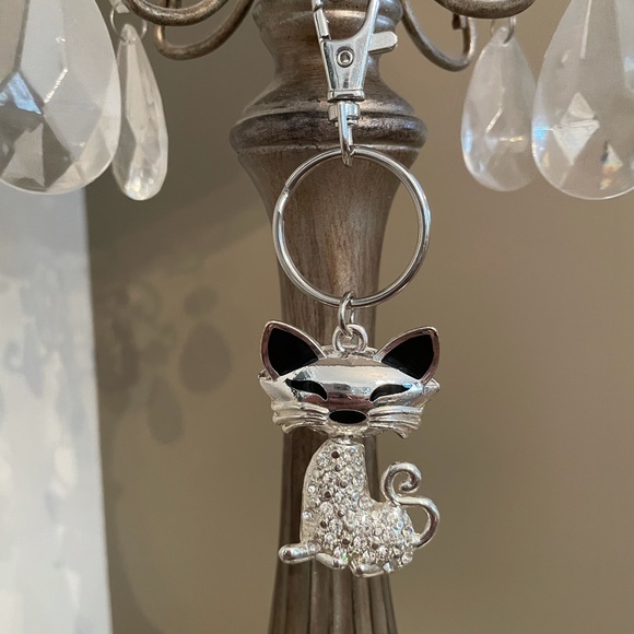 Cat😺RHINESTONE Keychain - Picture 2 of 3
